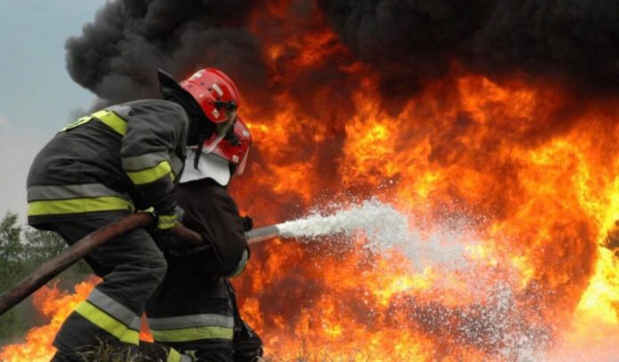 Incendiu la o casă din Turceni