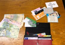 Portofel plin cu bani și carduri, găsit într-o parcare din Târgu Jiu de o angajată a primăriei