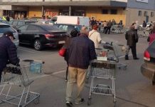 Coronavirus: Gorjenii au dat năvală în supermarketuri în ultima zi fără restricții de circulație