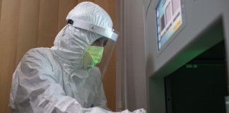 Spitalul cu aparat de testare COVID-19 în curte aștepta câte 6 zile rezultatele trimise la Craiova sau Balș