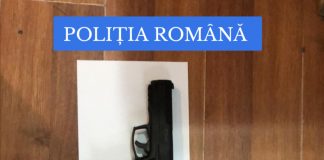 Două arme au fost confiscate la finalul săptămânii trecute dintr-un magazin din Târgu Jiu. de polițiștii de la Biroul Arme