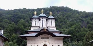 Mănăstirea Lainici intră în carantină