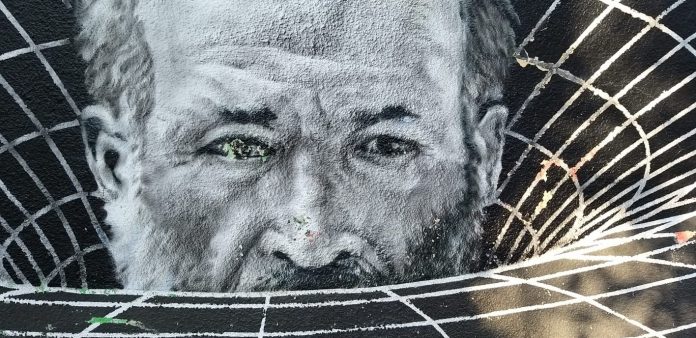 Portretul lui Brâncuși a fost vandalizat de către trecători