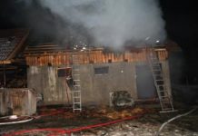 Incendiu în gospodăria primarului din Teleşti