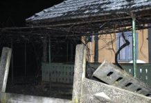 Cartier inundat din cauza unei conducte sparte