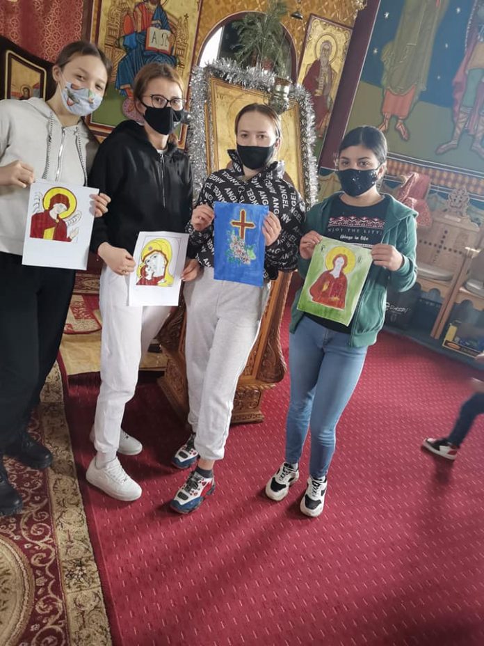 Biserica „Sfântul Ilie Tesviteanul” din Parohia Padeş, judeţul Gorj, a găzduit în această perioadă un atelier de pictură icoane