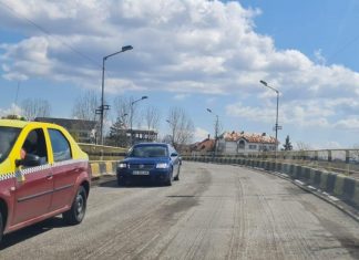 Se închide circulația pe pasarela din Târgu Jiu