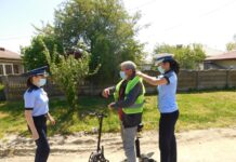 Au fost distribuite veste cu elemente fluorescent-reflectorizante bicicliștilor și căruțașilor gorjeni aflați ieri în trafic