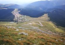 Sute de turiști, așteptați la Rânca și pe Transalpina pentru a scăpa de caniculă