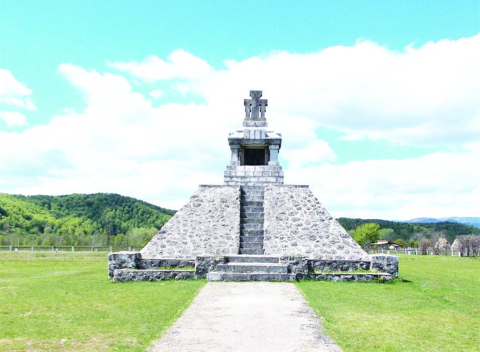 Monumentul de la Padeș