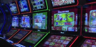 Gorj: Un bărbat a spart un aparat de jocuri de noroc după ce a pierdut