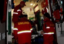 O femeie de 60 de ani, din Craiova, pasager în autobuz, a fost transportată la spital