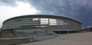 Stadionul Municipal are câteva mii de metri pătrați de spații nefolosite