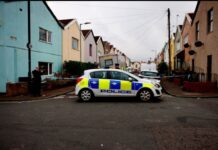 “Sensei” din Târgu Jiu, suspect într-o dublă crimă comisă în Marea Britanie! Patru persoane reținute