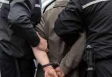 Patru persoane duse în arest
Trei bărbați cu vârste cuprinse între 41 și 15 ani, din orașul Horezu – Vîlc…