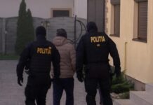 Suspect reținut de mascați (sursă: Opinia Timișoarei)