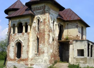 Castelul Roșianu va fi reabilitat prin PNRR