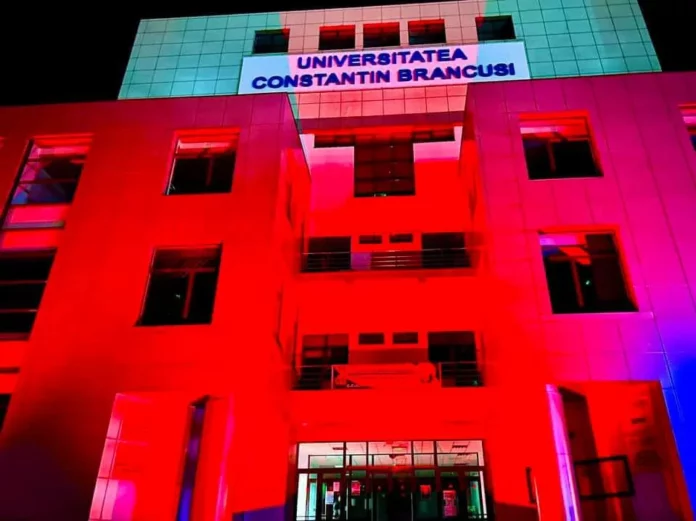 UCB, iluminată în roșu pentru a marca Ziua Mondială de Luptă Împotriva TBC