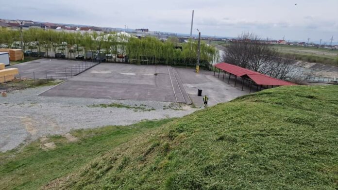 Pregătiri pentru deschiderea târgului de miei de la Târgu Jiu