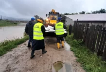 Echipele de la Apele Române Jiu intervin pe pârâul Rasnic