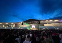 Jandarmii i-au amendat pe rapperii care i-au înjurat pe copiii participanți la un concert, pe Stadionul Municipal din Târgu Jiu