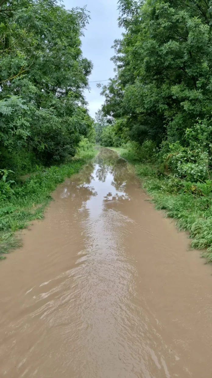 Cod portocaliu de inundații pe râuri din Oltenia