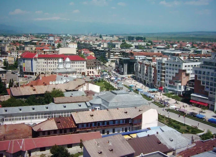 Municipiul reședință de județ, Târg