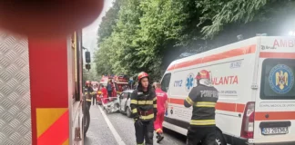 Gorj: Defileul Jiului, blocat pe ambele sensuri, din cauza unui accident rutier