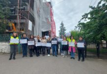Protest al angajaților la sediul APM Gorj