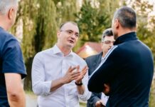 17:40 Iulian Popescu: Este necesar să găsim investitori și să-i aducem aici