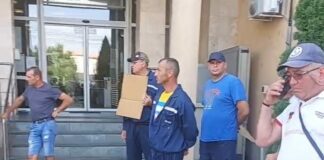 Târgu Jiu: A doua zi de proteste la sediul CEO