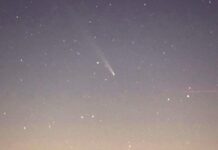 Cometa TSUCHINSHAN, fotografiată de la Târgu Jiu