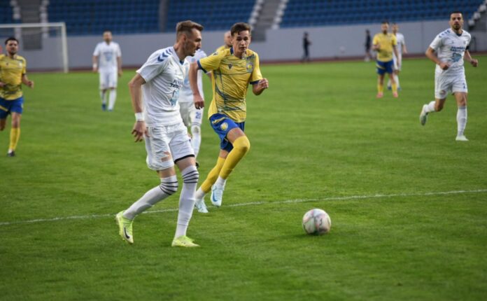CSM-Tg-Jiu-fotbalisti.jpeg