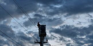 Intervenții ale Distribuție Oltenia pentru remedierea defecțiunilor provocate de furtuni