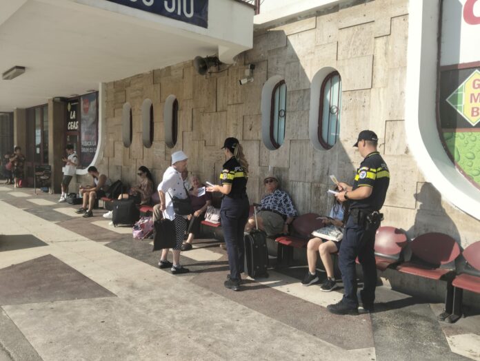 actiune-tren-.jpg blank