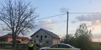 Gorj: Dosar penal pentru trei infracțiuni rutiere, după ce un bărbat a condus un tractor în stare de ebrietate