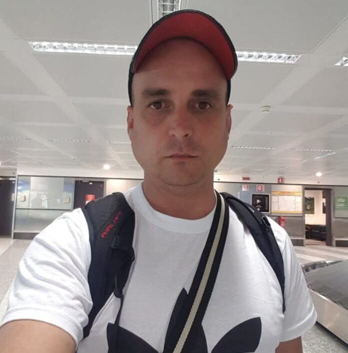 Screenshot_2025-09-10-13-30-01-701_com.facebook.katana-edit.jpg blank