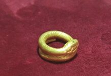 11:49 Inelul de aur din epoca romană, descoperit de Nelu Vintilescu, expus la Muzeul Județean blank