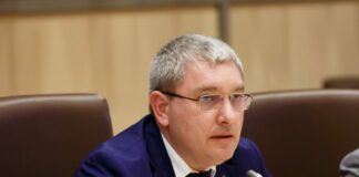 09:47 Senator de Gorj, despre Bolojan: ”Consideră că este mesianic pentru România” blank