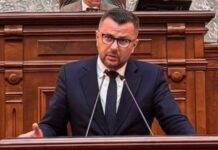 12:43 Senator: Bolojan vrea să aibă puteri de dictator blank