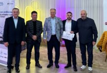 18:08 Angajați Aparegio, premiați la un concurs în domeniul apei blank