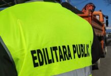 13:04 Lucrări de frezare și asfaltare pe o stradă din Târgu Jiu blank