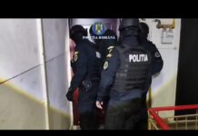 (VIDEO) Bărbat bătut în fața casei la Mușetești – percheziții efectuate de polițiștii gorjeni