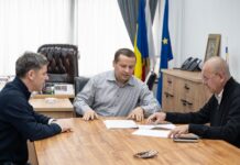 12:39 Încă 5 microbuze electrice pentru elevii din Gorj blank