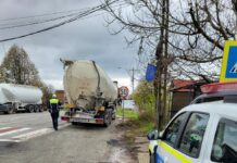 Gorj: Doi tineri cercetați penal pentru conducere fără permis