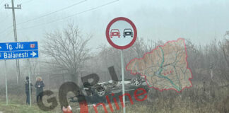 13:15 Accident la intrarea în Târgu Jiu. Mașină distrusă