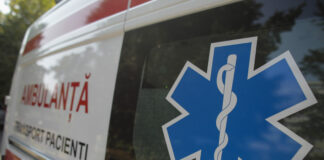 Mehedinți: Pasager rănit într-un accident între două mașini, la Cocorova