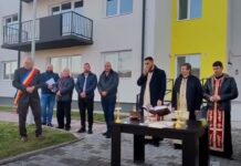 18:40 Șeful CJ Gorj: ”Un nou început pentru 20 de familii din Bustuchin”