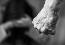 12:16 Gorjence bătute de soți. Au sunat la 112