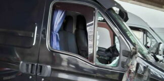 Peste 20 de mașini distruse într-o singură noapte în Târgu Jiu